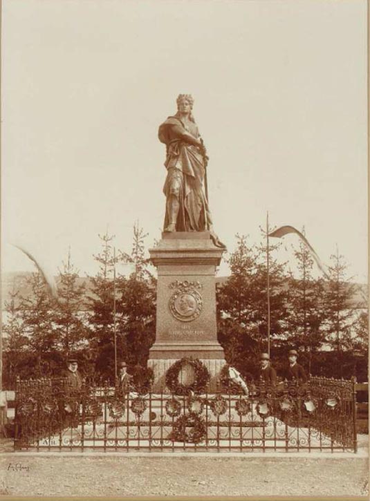 Max-Schneckenburger-Denkmal